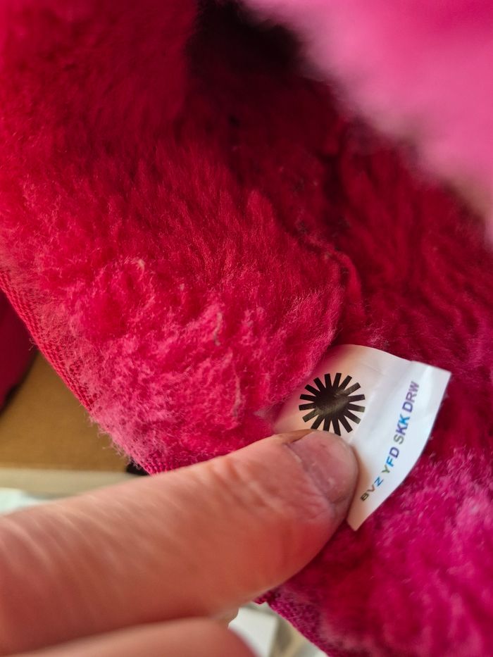 UGG mini fuschia - photo numéro 9