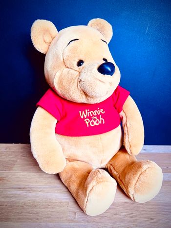 Peluche Winnie l’ourson Disney – 35 cm – très bon état