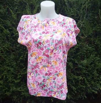 👕 Petit haut léger ( mesures dans l'annonce)