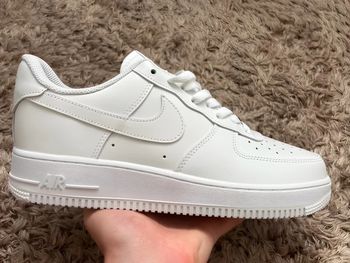 Nike Air Force 1 Low '07 White taille 41