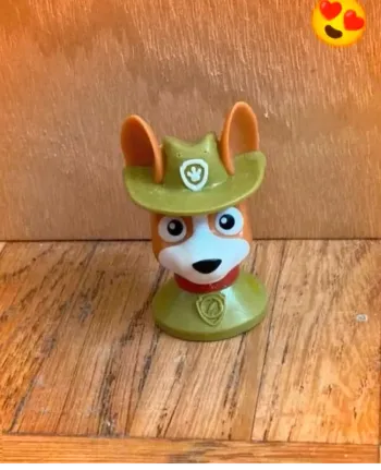 Figurine