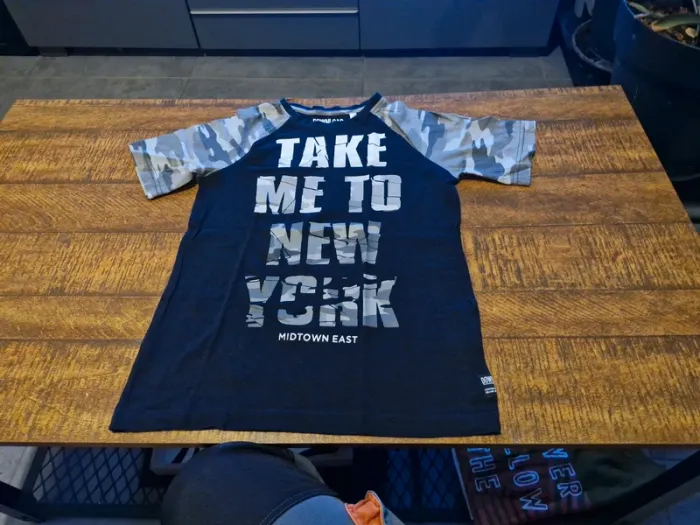 Tee-shirt 11-12 ans
