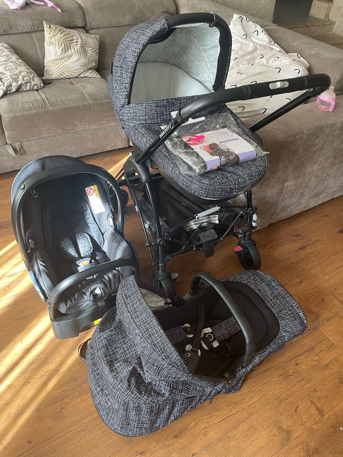 Poussette trio + base voiture