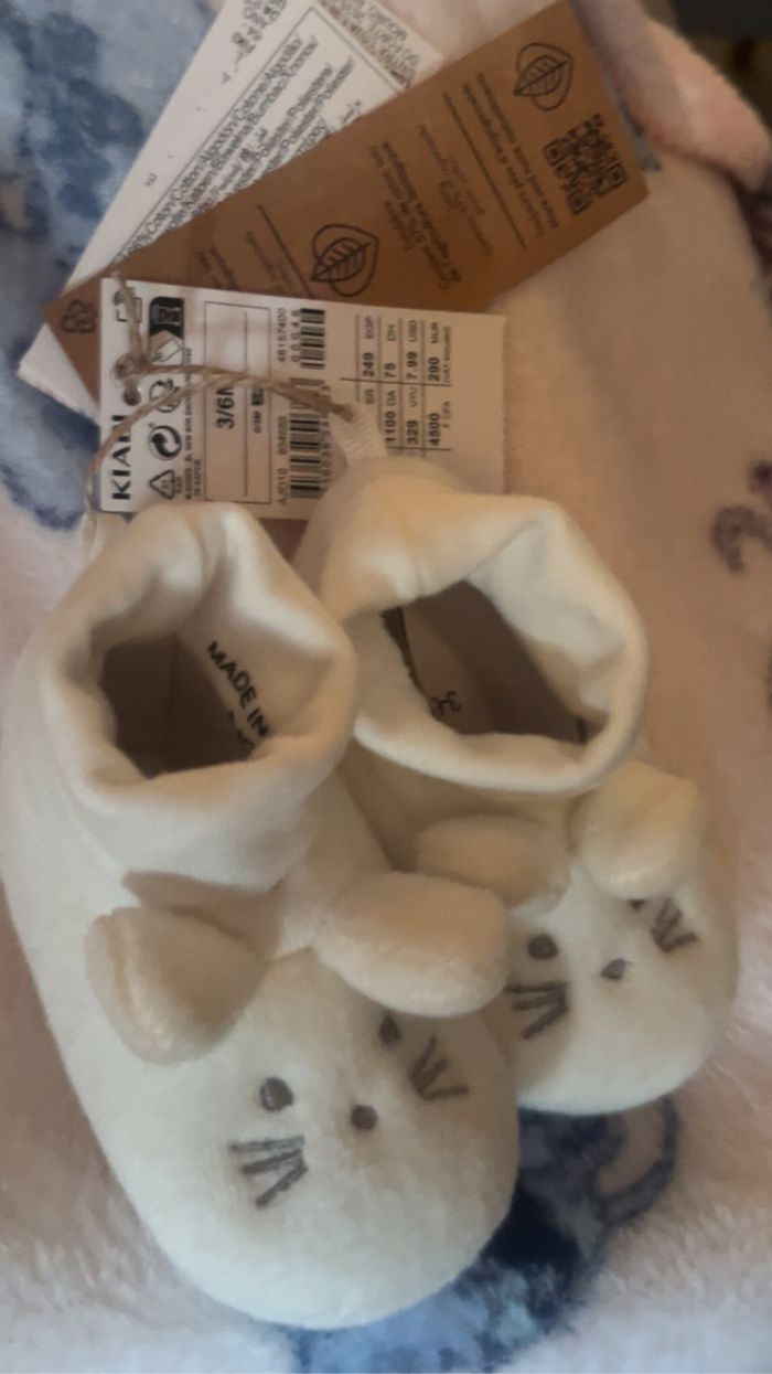 Chaussons bébé mixte taille 0-3mois - photo numéro 2