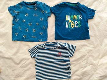 Haut manches courtes taille 62 cm