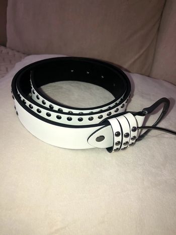 🌼Ceinture blanche à oeillets🌼