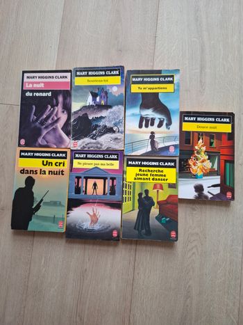 Lot de 7 thrillers de Mary Higgins Clark en bon état