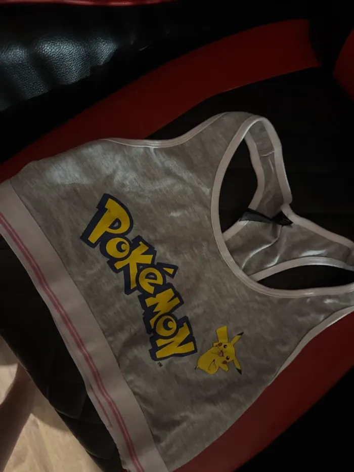 Brassière Pokémon taille L - Bon état - photo numéro 2