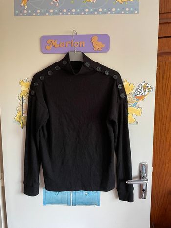 Pull noir, taille Xs, marque Jennyfer