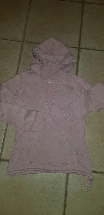 Pull col V à capuche rose clair