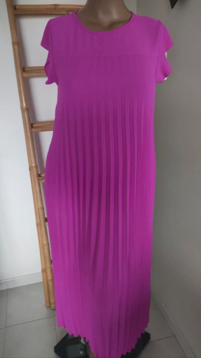 superbe robe plissée neuve - photo numéro 5