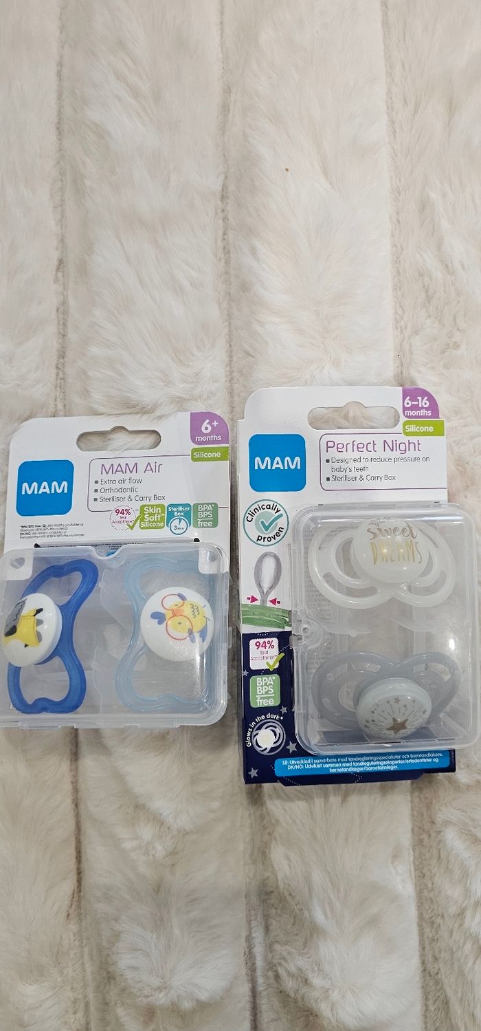 Lot de 4 sucettes 🍭 orthodontiques Mam Neuves