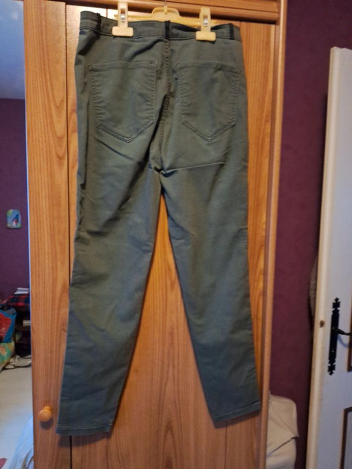 Pantalon kaki Jennyfer 38 - photo numéro 2