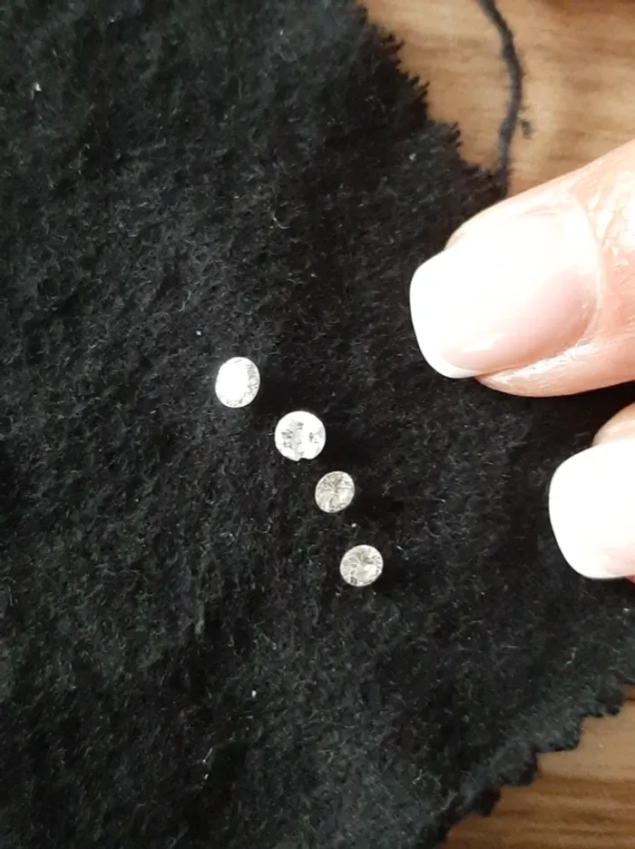 Plusieurs diamants, 2 saphirs et une émeraude - photo numéro 9