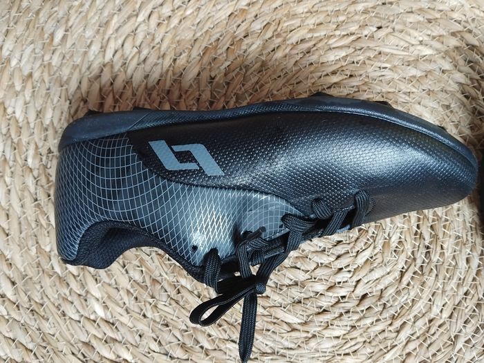 Chaussures foot Pro touch, neuf, taille 32 - photo numéro 2