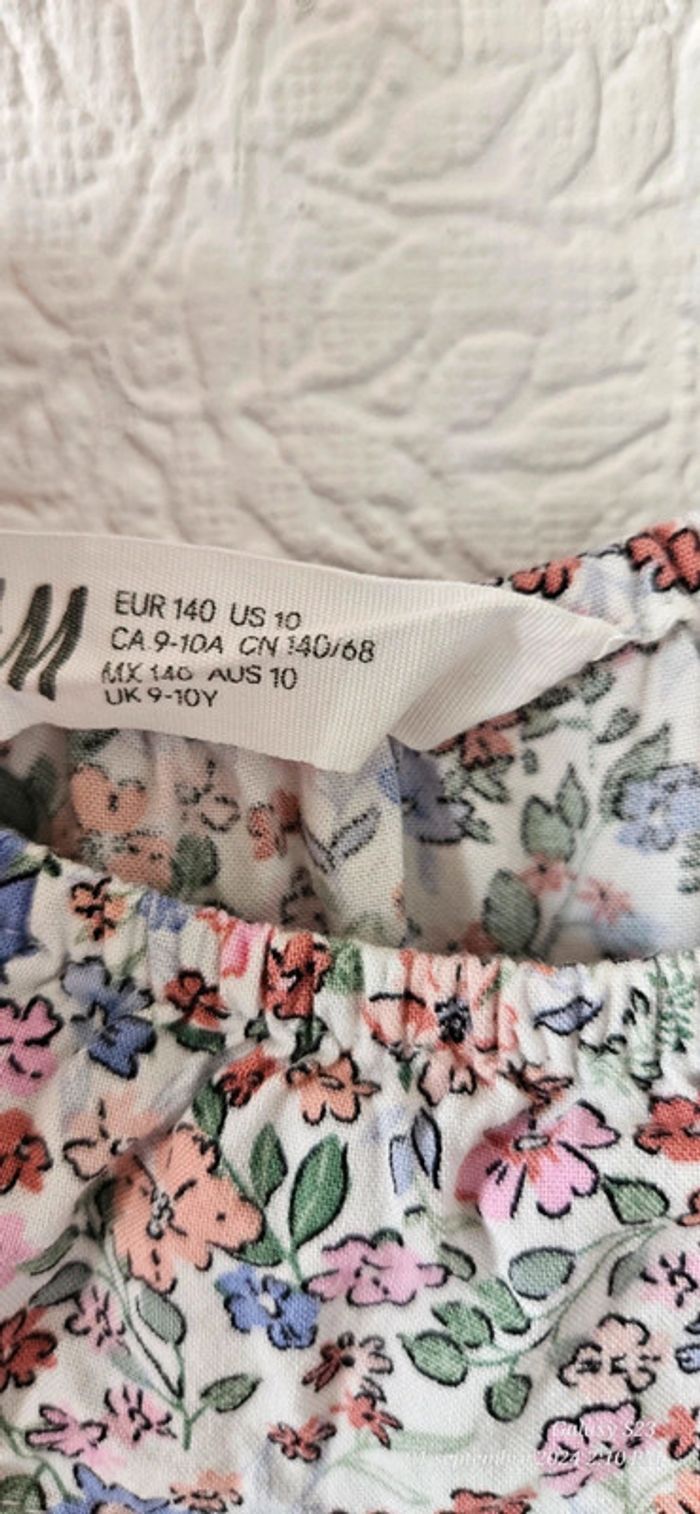 Combishort fleurie fines bretelles 9/10A - photo numéro 4