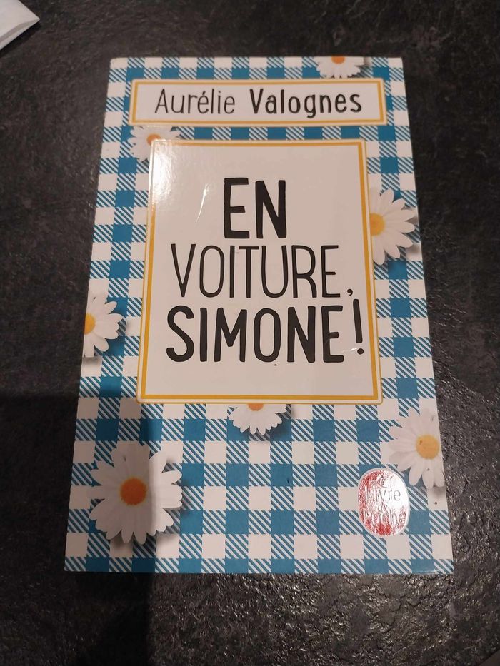 Livre en voiture Simone