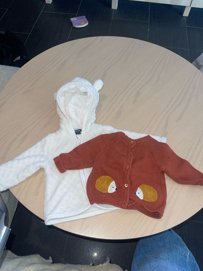 2 gilet bébé