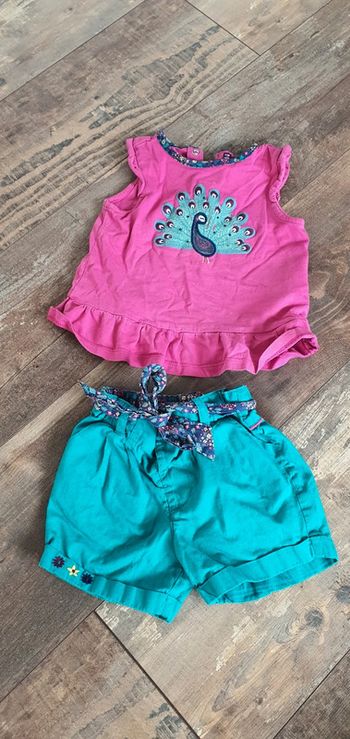 Ensemble Sergent major 18 mois en très bon état