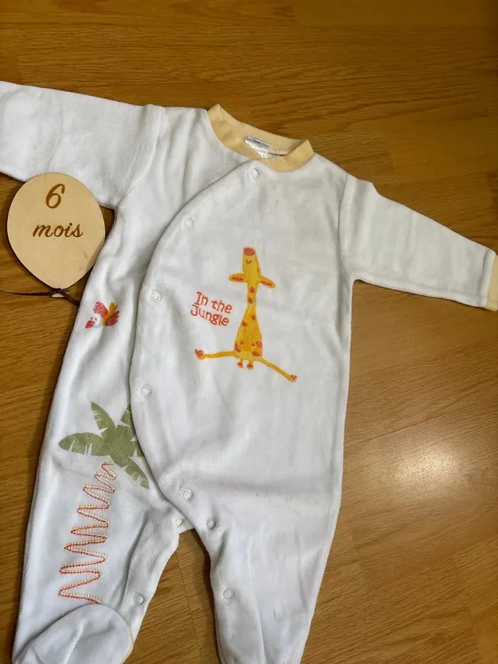 3 pyjama - photo numéro 2