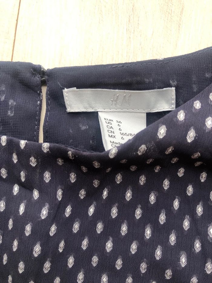 Jolie blouse H&M imprimée taille 36 marine - photo numéro 3
