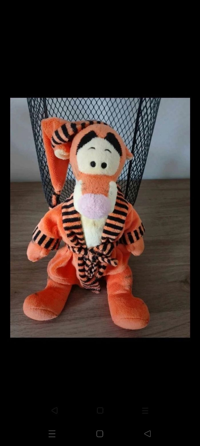 2 peluches Tigrou - photo numéro 3