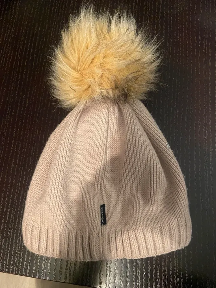 Bonnet - photo numéro 2