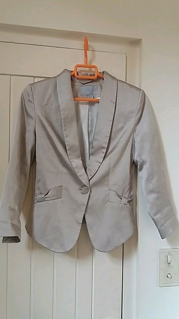 Jolie veste hm neuve