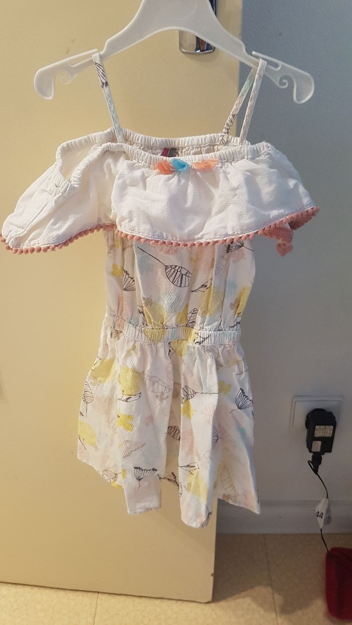 Lot habillé filles 3 /4 ans - photo numéro 7