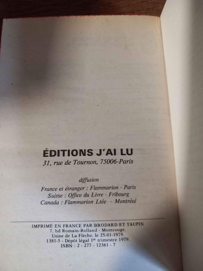 La maudite de Guy des cars - photo numéro 4