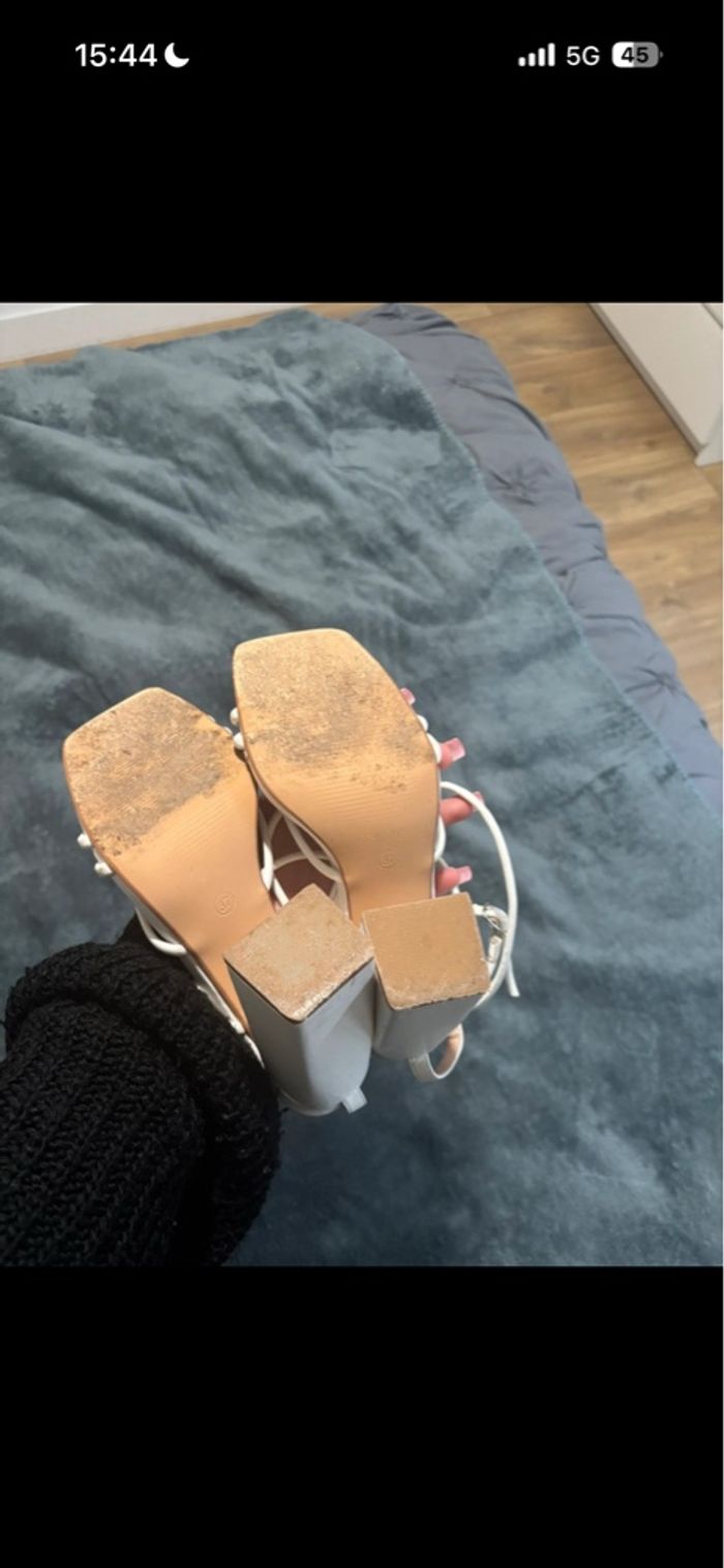 Chaussures à talons blanc - photo numéro 3