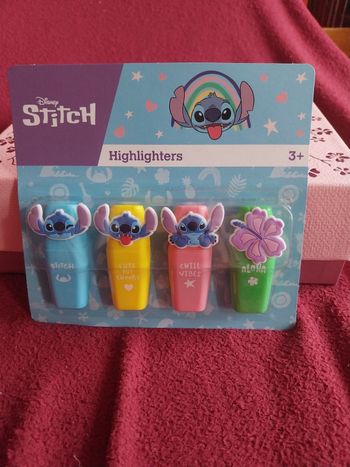 Lot de 4 surligneurs stitch