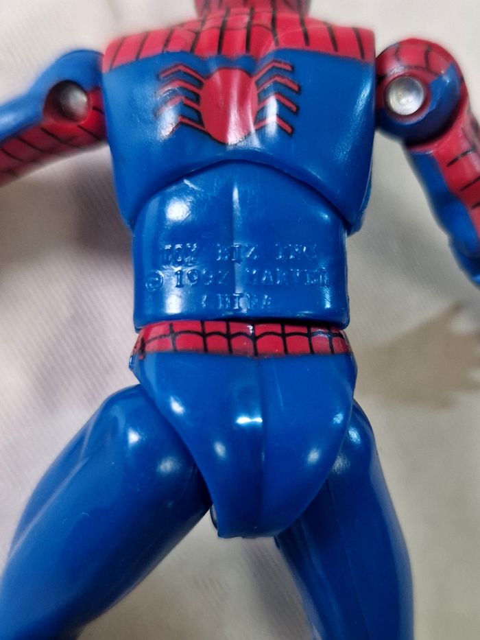 Figurine entièrement articulé  , Spiderman  , toy biz  , Marvel , 1992 - photo numéro 4