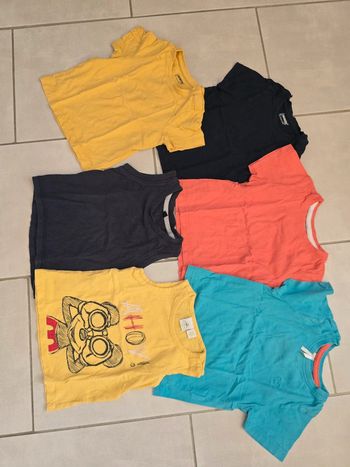 Lot tee-shirts et débardeurs