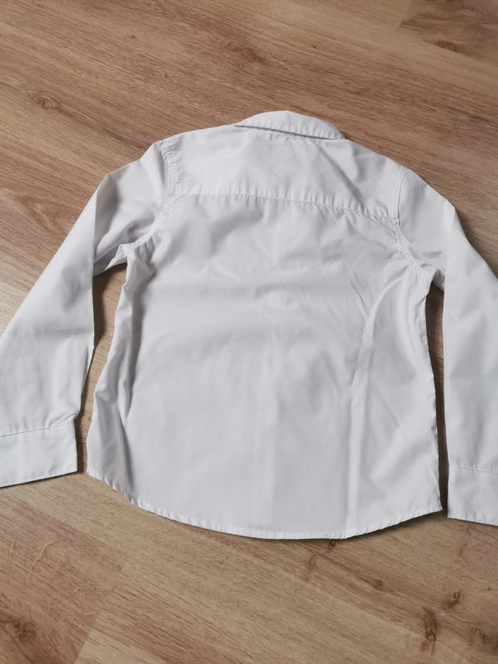 Chemises blanche et rouge à manches longues LH 8 ans - photo numéro 2