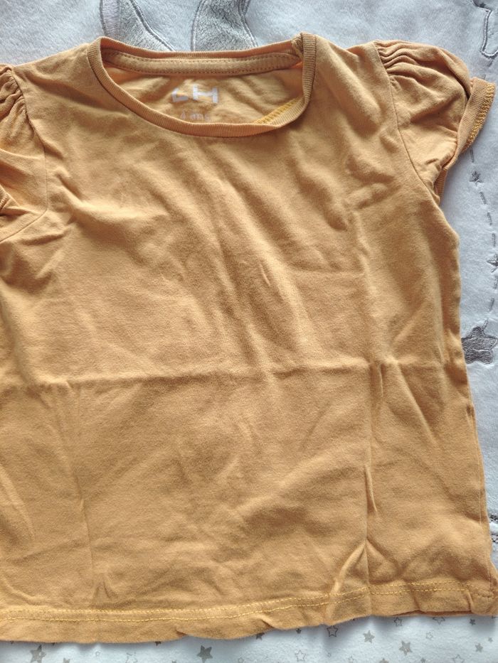 T shirt moutarde - photo numéro 3
