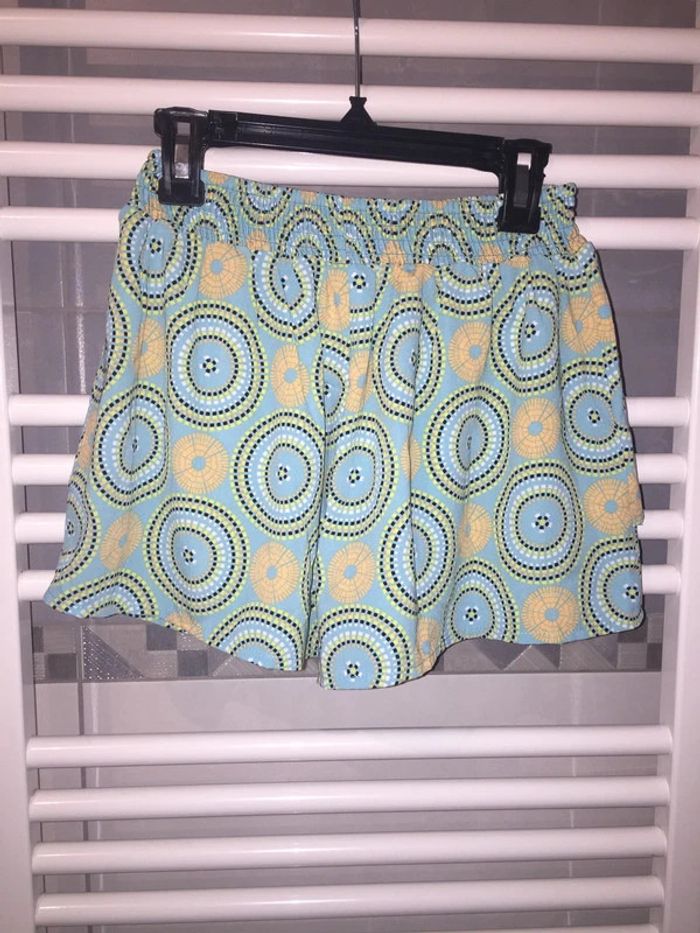 Jupe’ short taille 6 ans neuve à 5 euros
