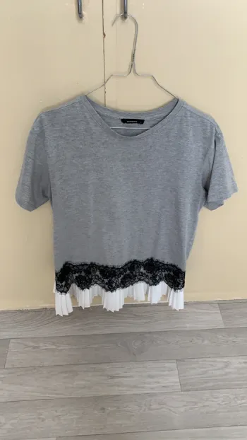 T shirt Reserved