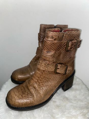 Bottine en cuir