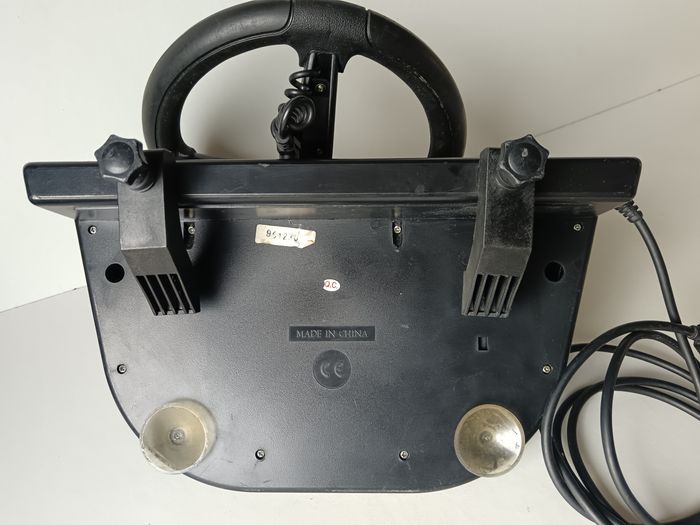 Volant Vintage Grand Prix 1 by ThrustMaster pour DOS Windows 3.1/95 - photo numéro 9
