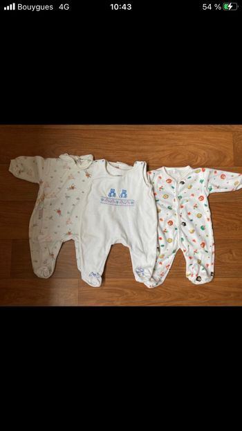 Pyjama 3 mois lot de 3