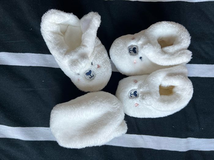 Lot 2 paires de chaussons blanc - photo numéro 3