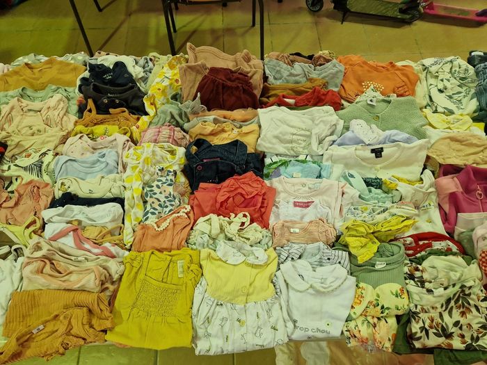 Lot vêtements fille 6 mois - photo numéro 3