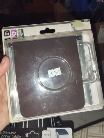 Distributeur papier toilette