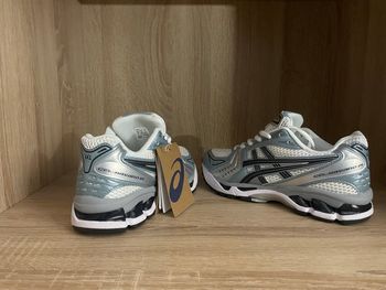 Asics kayano 14