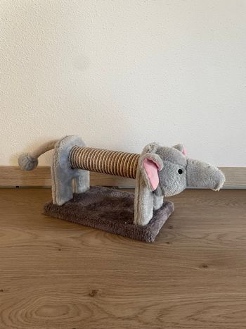 griffoir éléphant chats 