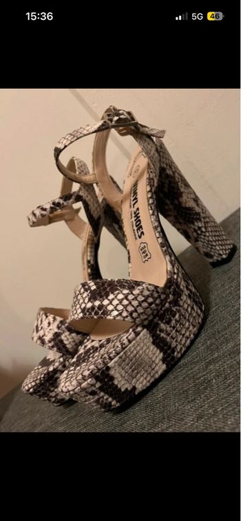 Chaussure à talon femme