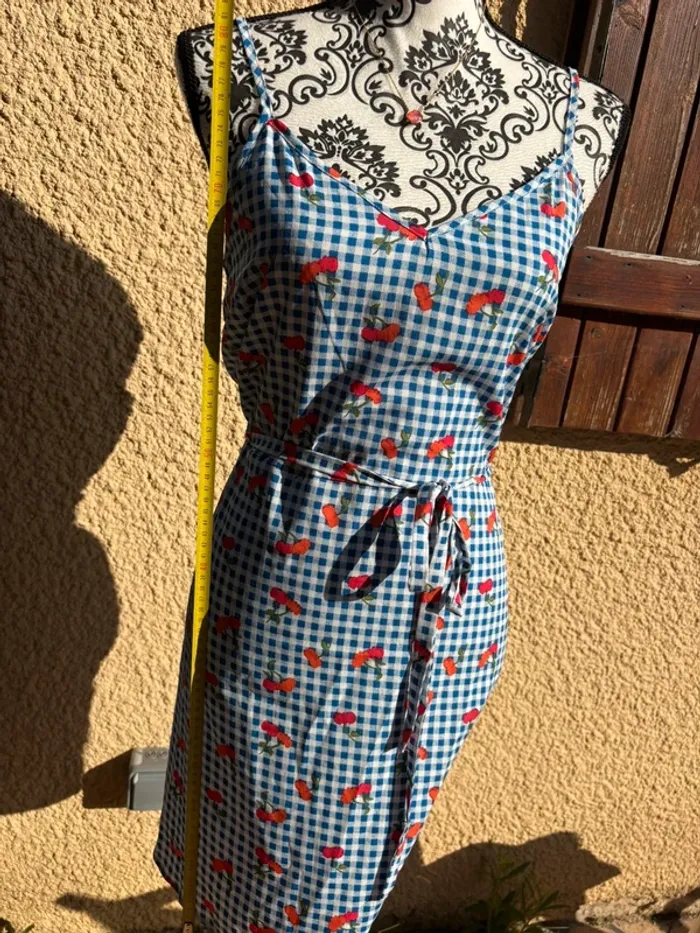 Très jolie robe à bretelles taille M - photo numéro 6