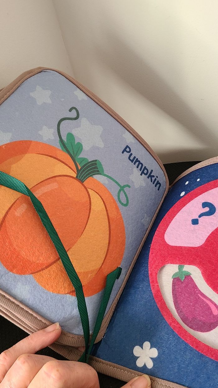 Livre éducatif Montessori en tissu multicolore pour bébés - photo numéro 10