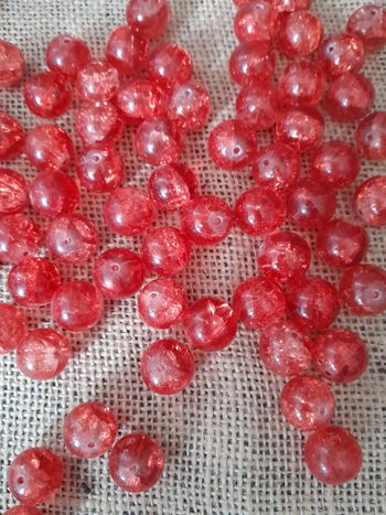 Lot de 50 grosses perles en verre orange rouge effet craquelée